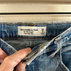 Abercrombie 90’s fit Jeans